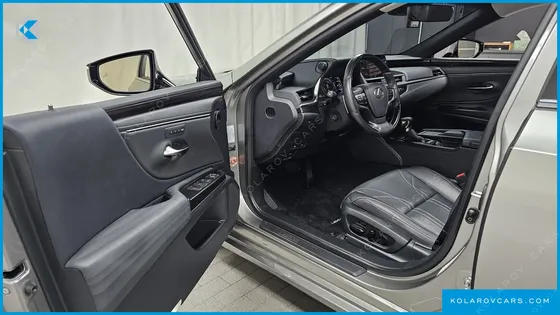 LEXUS ES LUXURY PLUS