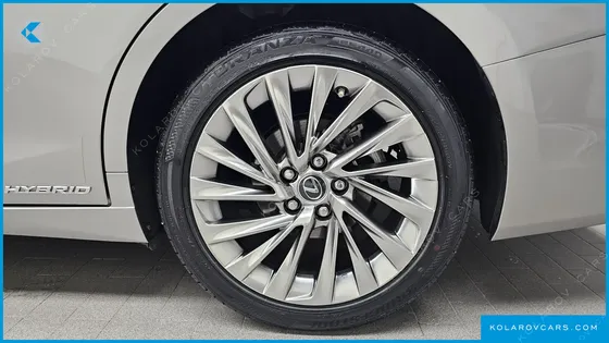 LEXUS ES LUXURY PLUS
