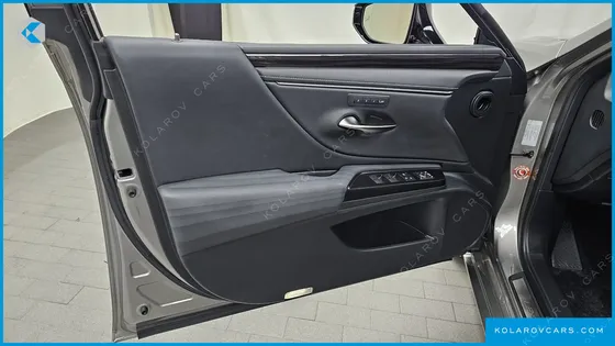 LEXUS ES LUXURY PLUS
