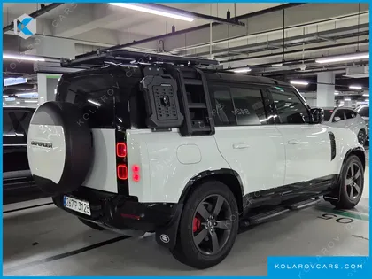 LAND ROVER DEFENDER 110 D300 X-DYNAMIC HSE