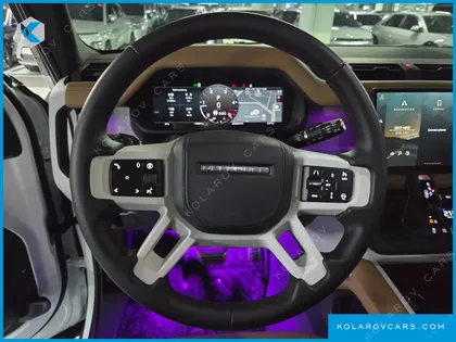 LAND ROVER DEFENDER 110 D300 X-DYNAMIC HSE