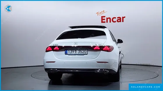 MERCEDES E-CLASS E300 4MATIC EXCLUSIVE