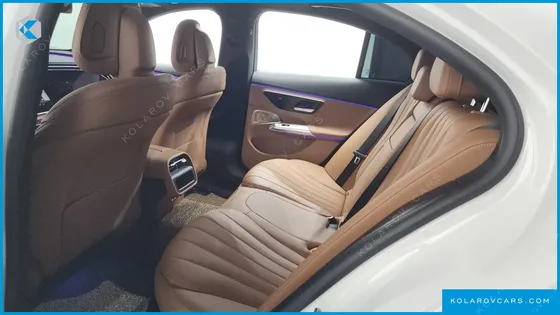 MERCEDES E-CLASS E300 4MATIC EXCLUSIVE