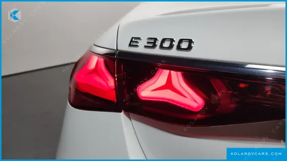 MERCEDES E-CLASS E300 4MATIC EXCLUSIVE