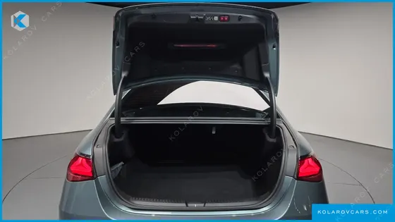 MERCEDES E-CLASS E200 AVANTGARDE