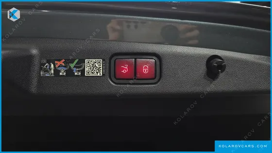 MERCEDES E-CLASS E200 AVANTGARDE