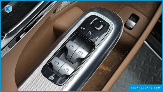 MERCEDES E-CLASS E300 4MATIC EXCLUSIVE