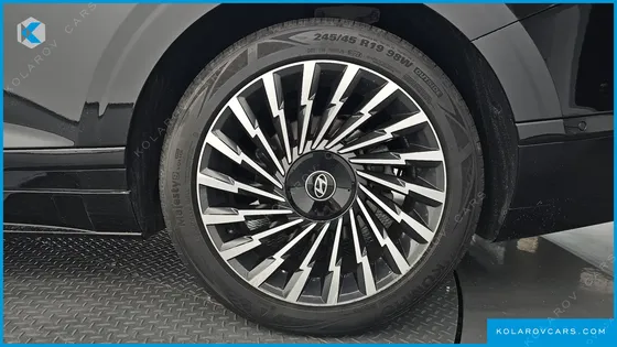 HYUNDAI GRANDEUR CALLIGRAPHY