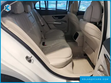 MERCEDES E-CLASS E300 4MATIC EXCLUSIVE