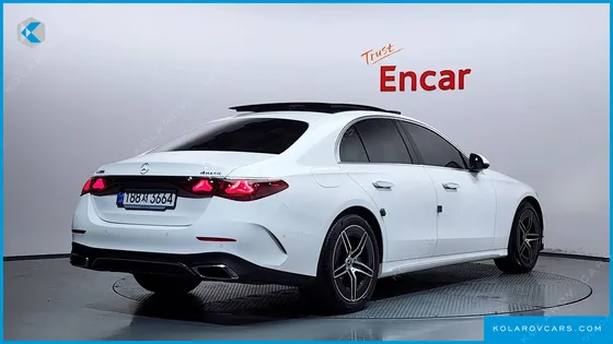 MERCEDES E-CLASS E300 4MATIC AMG LINE