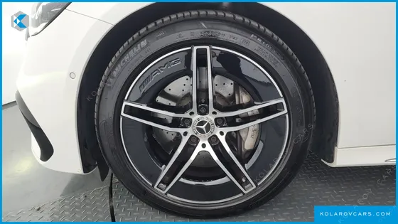MERCEDES E-CLASS E300 4MATIC AMG LINE