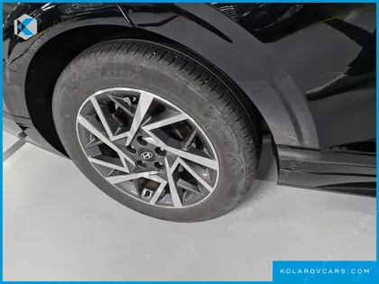 HYUNDAI GRANDEUR PREMIUM
