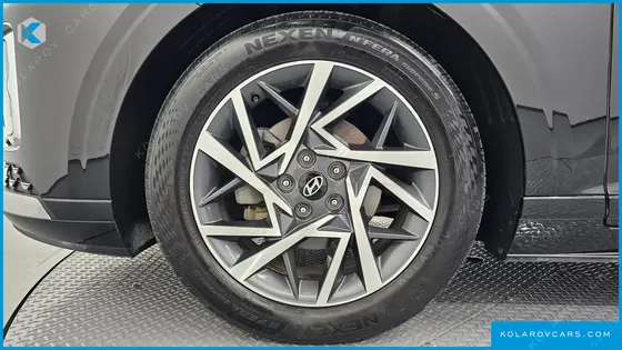HYUNDAI GRANDEUR PREMIUM