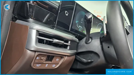 HYUNDAI GRANDEUR PREMIUM