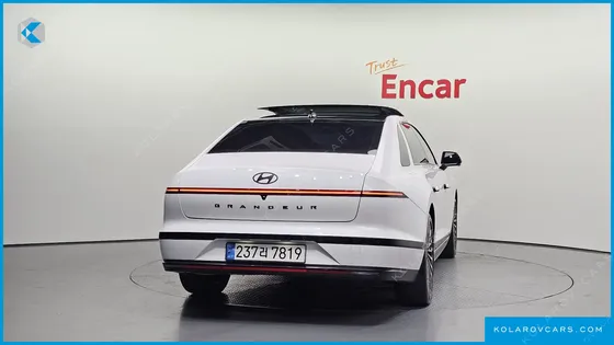 HYUNDAI GRANDEUR CALLIGRAPHY