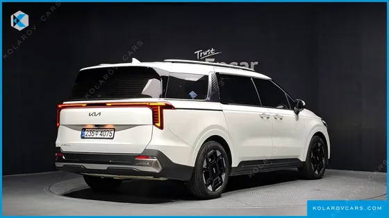 KIA CARNIVAL 9-SEATER SIGNATURE