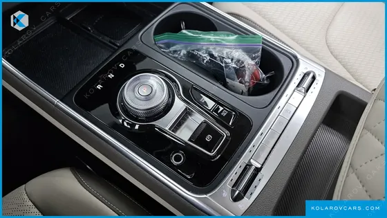 KIA CARNIVAL 9-SEATER SIGNATURE