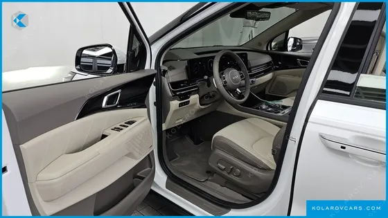 KIA CARNIVAL 9-SEATER SIGNATURE