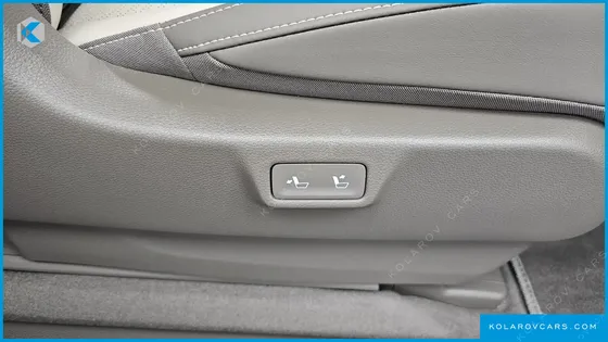 KIA CARNIVAL 9-SEATER SIGNATURE