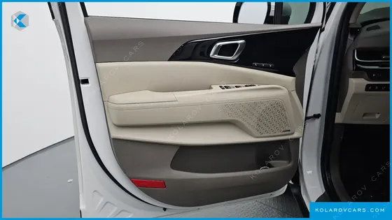 KIA CARNIVAL HEV 9-SEATER HI-LIMOUSINE