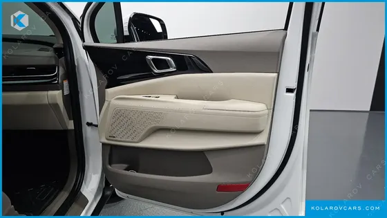KIA CARNIVAL HEV 9-SEATER HI-LIMOUSINE