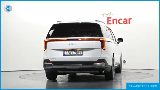 KIA CARNIVAL 9-SEATER NOBLESSE