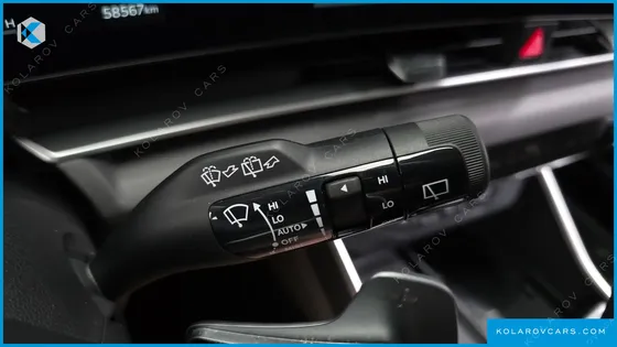 KIA CARNIVAL 9-SEATER NOBLESSE