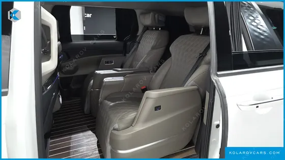 KIA CARNIVAL 9-SEATER NOBLESSE
