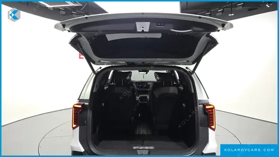 KIA CARNIVAL 9-SEATER NOBLESSE