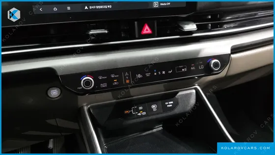 KIA CARNIVAL HEV 9 SEATER PRESTIGE