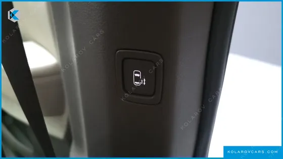 KIA CARNIVAL HEV 9-SEATER HI-LIMOUSINE