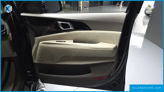 KIA CARNIVAL HEV 9-SEATER HI-LIMOUSINE