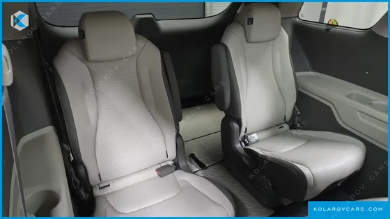 KIA CARNIVAL HEV 9SEATER SIGNATURE