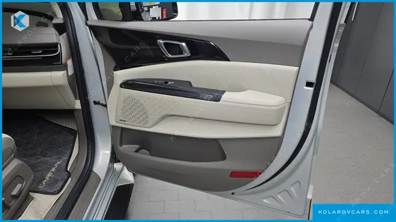 KIA CARNIVAL HEV 9SEATER SIGNATURE