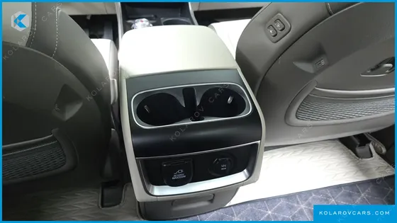 KIA CARNIVAL HEV 9SEATER SIGNATURE
