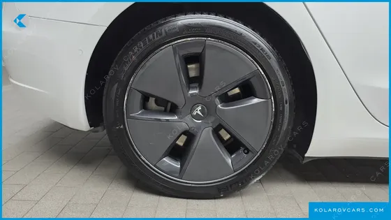 TESLA MODEL 3 LONG RANGE AWD