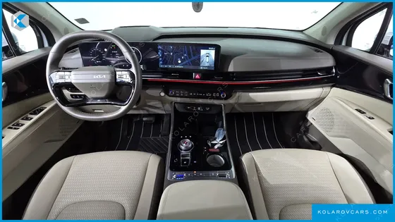KIA CARNIVAL HEV 4-SEATER HI LIMOUSINE