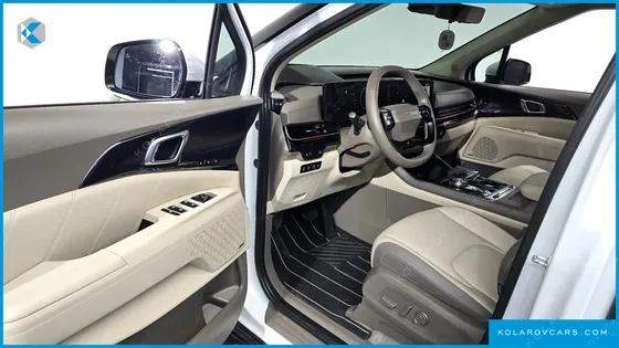KIA CARNIVAL HEV 4-SEATER HI LIMOUSINE
