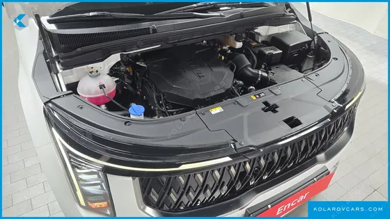 KIA CARNIVAL 9-SEATER PRESTIGE