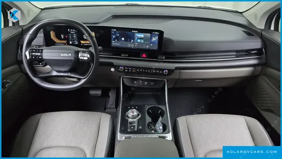 KIA CARNIVAL 9-SEATER PRESTIGE