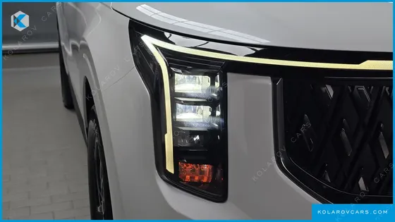 KIA CARNIVAL 9-SEATER PRESTIGE