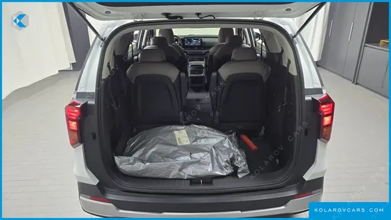 KIA CARNIVAL 9-SEATER PRESTIGE