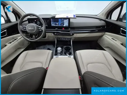 KIA CARNIVAL GASOLINE 9-SEATER SIGNATURE