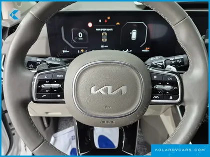 KIA CARNIVAL GASOLINE 9-SEATER SIGNATURE
