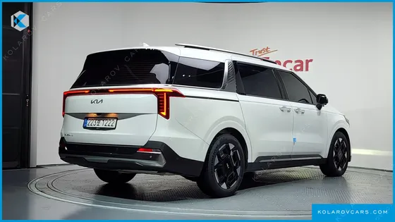 KIA CARNIVAL GASOLINE 7-SEATER SIGNATURE
