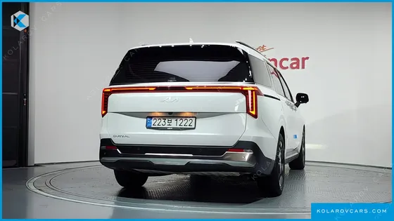 KIA CARNIVAL GASOLINE 7-SEATER SIGNATURE