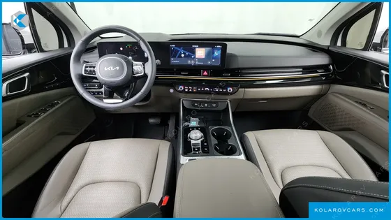 KIA CARNIVAL GASOLINE 7-SEATER SIGNATURE
