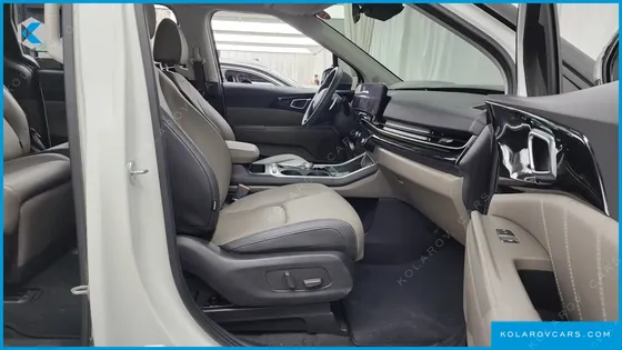 KIA CARNIVAL GASOLINE 7-SEATER SIGNATURE
