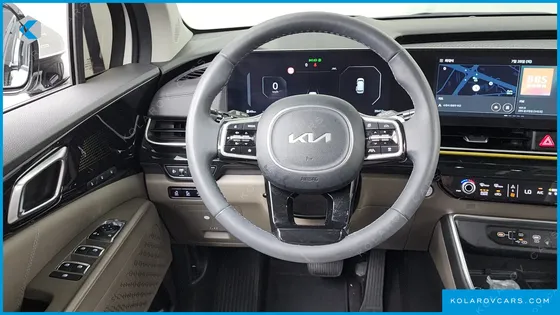 KIA CARNIVAL GASOLINE 7-SEATER SIGNATURE