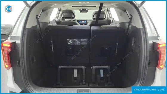 KIA CARNIVAL GASOLINE 7-SEATER SIGNATURE